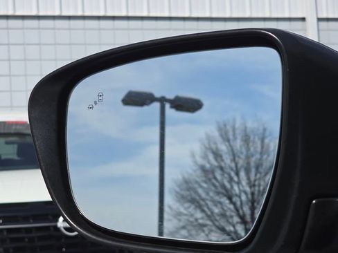 Used 2025 Nissan Frontier S w/ S Utility Package image 23