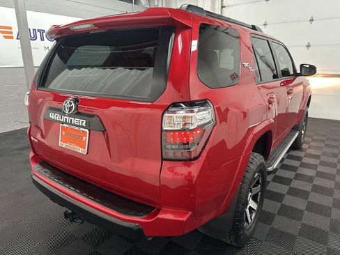 Used 2021 Toyota 4Runner TRD Off-Road AWD/4WD image 10