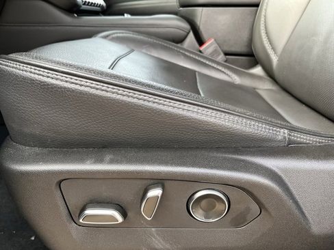 Used 2025 GMC Yukon Denali image 14