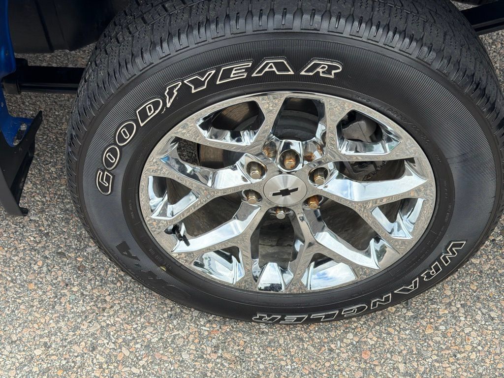 Certified 2026 Chevrolet Silverado 1500 LT w/ Safety Package AWD/4WD image 11