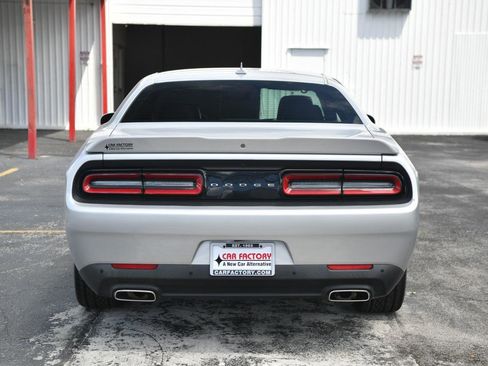 Used 2021 Dodge Challenger GT w/ Plus Package image 5