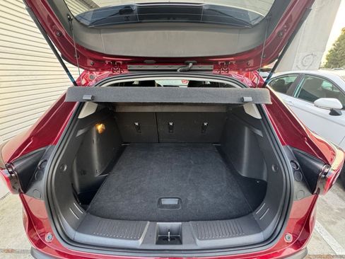 Used 2025 Chevrolet Trax LT image 29