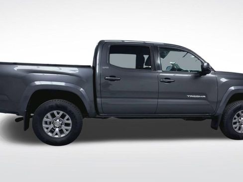 Used 2019 Toyota Tacoma SR5 image 22