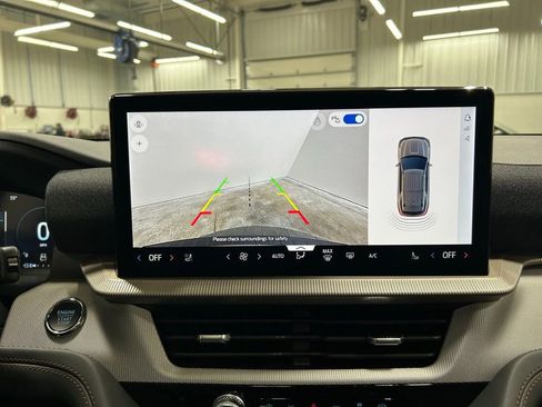 New 2026 Ford Explorer Active w/ Active Comfort Package image 18