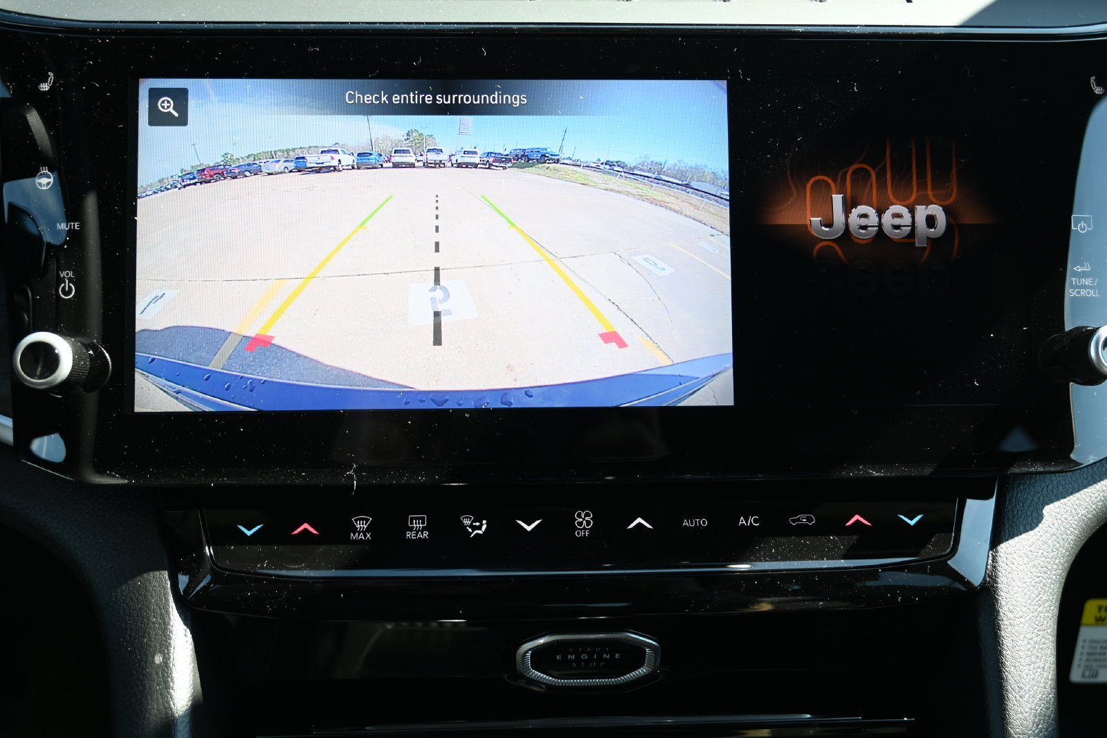 New 2026 Jeep Grand Cherokee Altitude AWD/4WD image 12