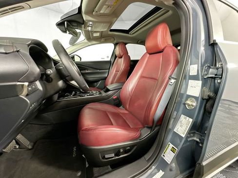 Used 2025 MAZDA CX-30 AWD 2.5 S w/ Preferred Package image 4