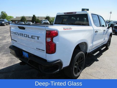 Certified 2024 Chevrolet Silverado 1500 Custom Trail Boss w/ LPO, Dark Essentials Package image 5
