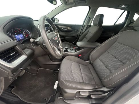 Used 2023 GMC Terrain SLE image 10