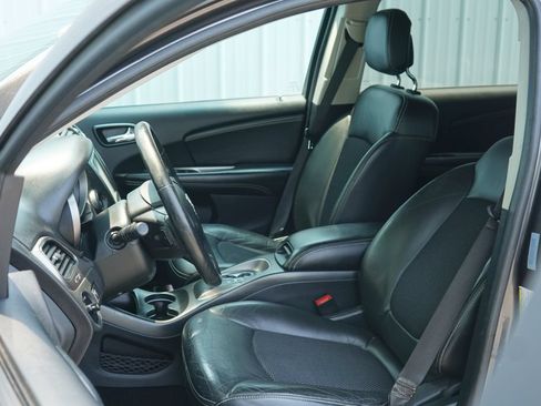 Used 2018 Dodge Journey Crossroad AWD/4WD image 11