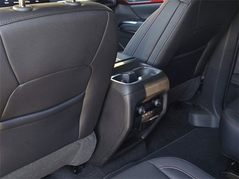 Used 2026 Chevrolet Traverse Z71 w/ Driver Confidence Package image 27