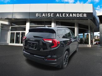 Used 2023 GMC Terrain SLE w/ Driver Convenience Package AWD/4WD video 3