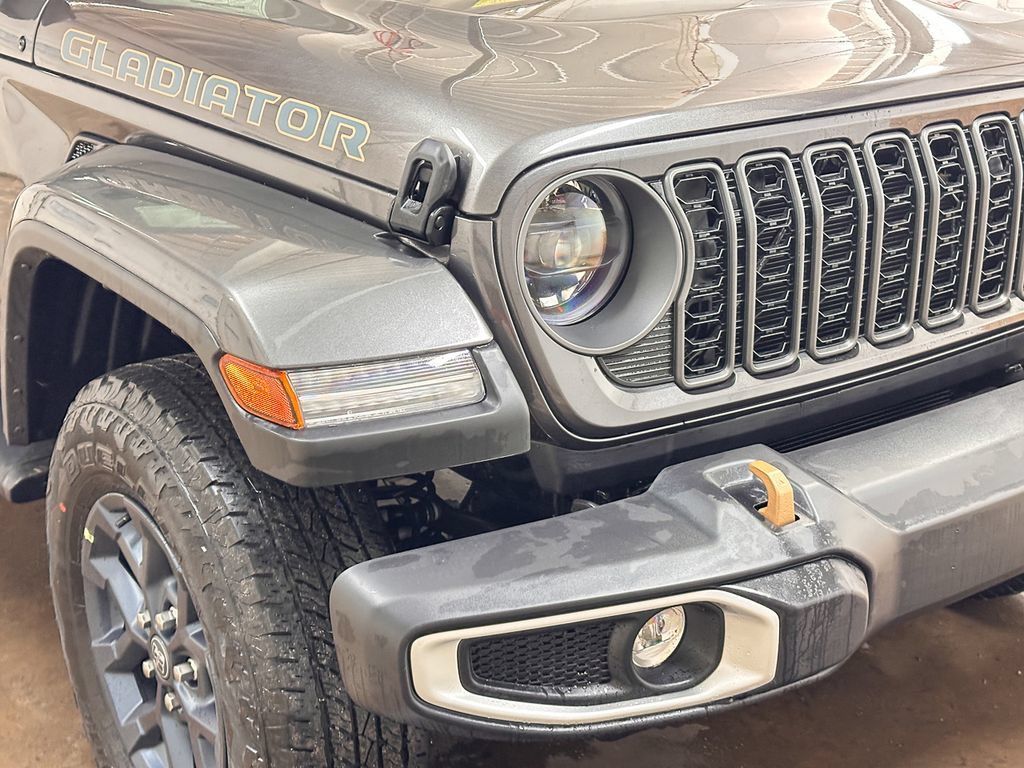 New 2026 Jeep Gladiator Sport AWD/4WD image 12