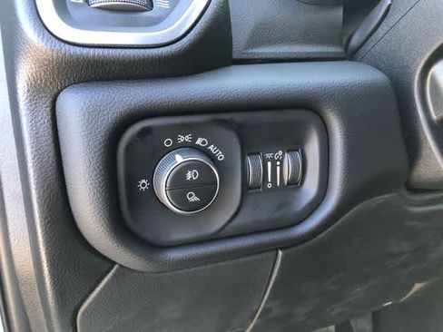 New 2026 RAM 2500 Laramie AWD/4WD image 26