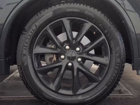 Used 2017 Dodge Durango R/T w/ Blacktop Package AWD/4WD image 8