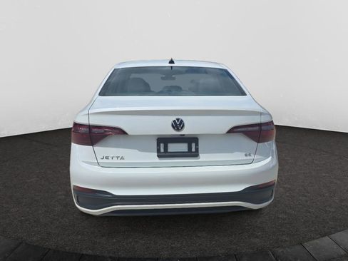 Used 2024 Volkswagen Jetta SE w/ Black Wheel Package FWD image 3
