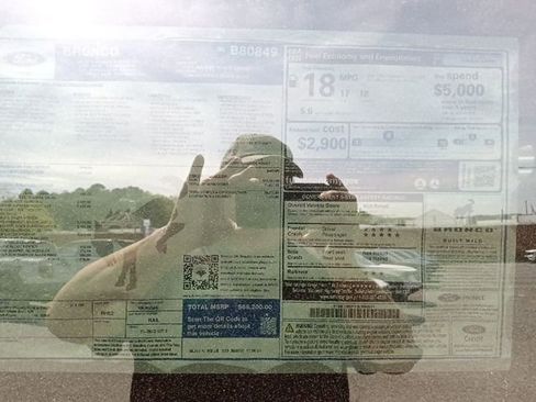 New 2025 Ford Bronco Badlands w/ Sasquatch Package image 32