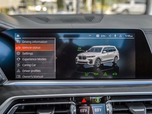 Used 2022 BMW X7 xDrive40i w/ M Sport Package AWD/4WD image 24