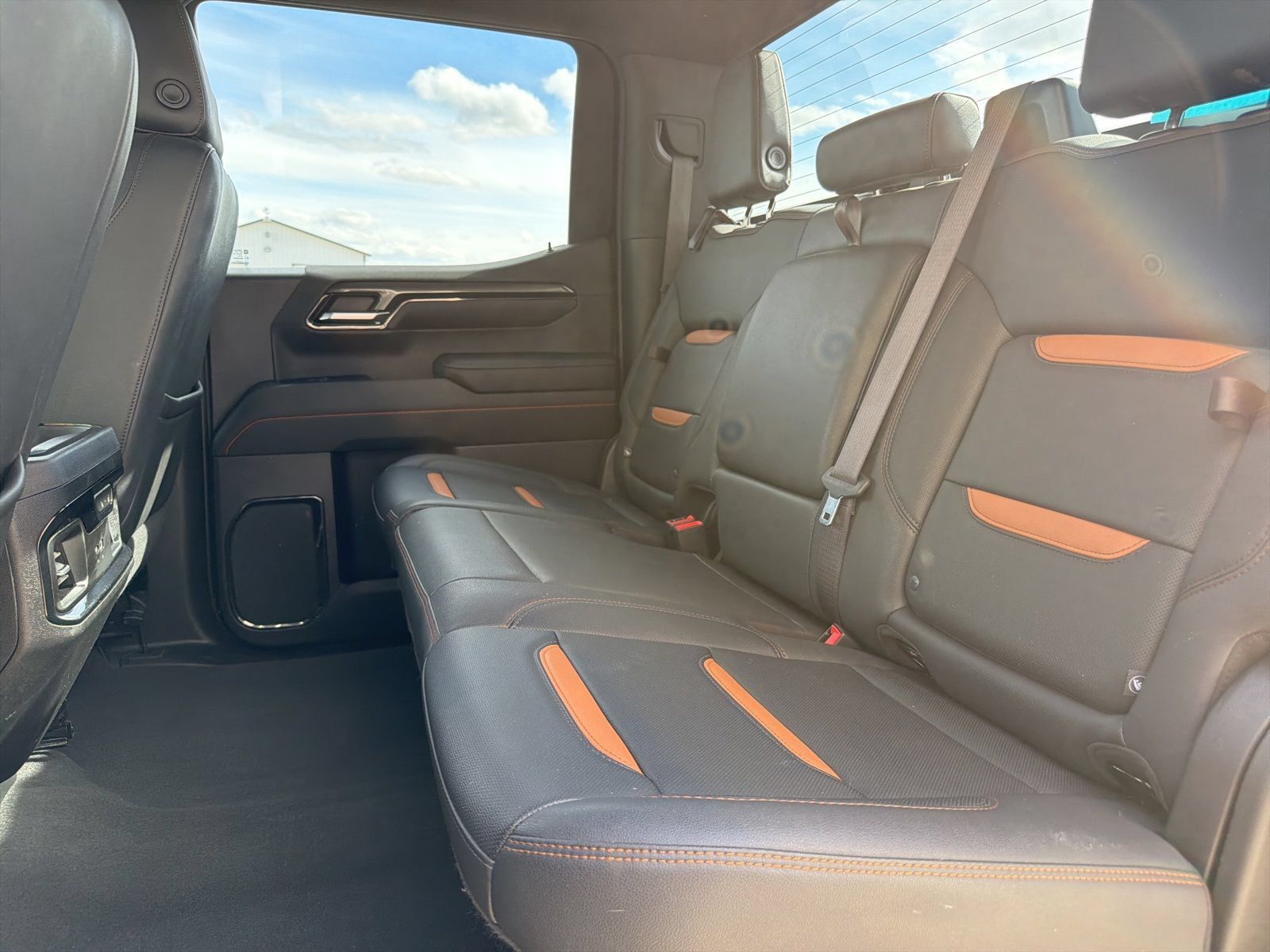Used 2023 GMC Sierra 1500 AT4 AWD/4WD image 12