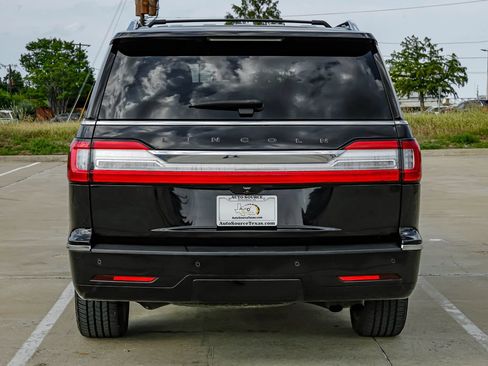 Used 2020 Lincoln Navigator L Reserve w/ Equipment Group 208A Reserve AWD/4WD image 11