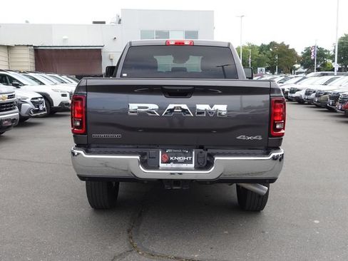 Used 2025 RAM 2500 Big Horn AWD/4WD image 7