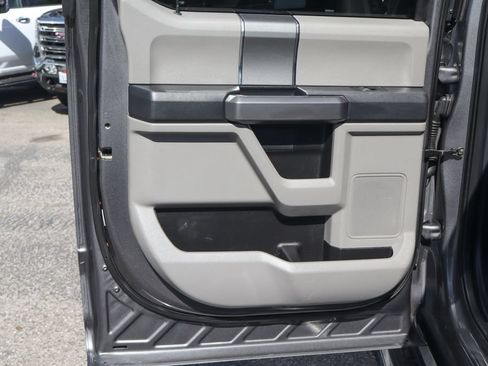 Used 2022 Ford F250 XLT w/ XLT Premium Package AWD/4WD image 45