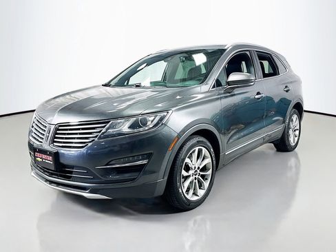 Used 2017 Lincoln MKC Select w/ Select Plus Package image 2