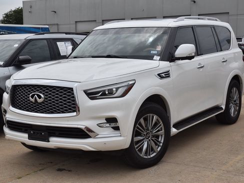 Used 2018 INFINITI QX80 2WD image 2