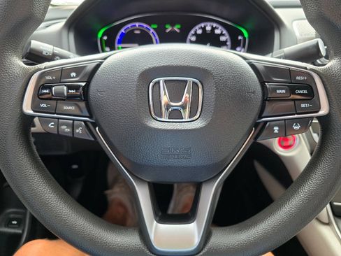 Used 2020 Honda Accord Hybrid image 15