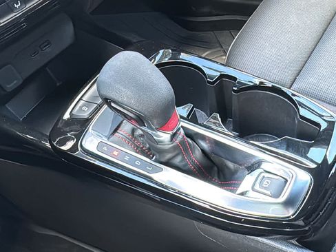 Certified 2024 Chevrolet Trax RS w/ Driver Confidence Package FWD image 18