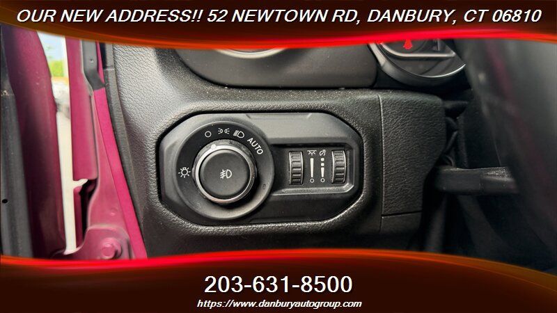 Used 2021 Jeep Wrangler Unlimited Rubicon AWD/4WD image 21