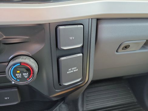 New 2025 Ford F250 XLT w/ F-250 >10K GVWR Package image 29