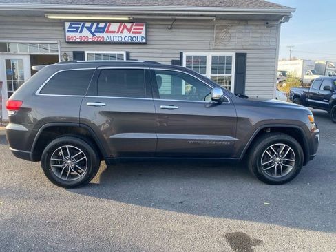 Used 2017 Jeep Grand Cherokee Limited image 1