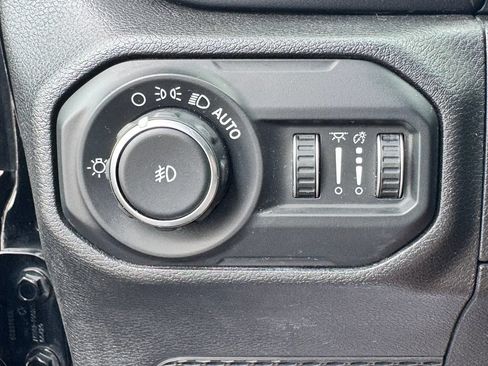 Used 2021 Jeep Wrangler Unlimited Sport AWD/4WD image 30