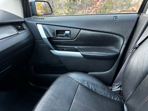 Used 2013 Ford Edge SEL image 9