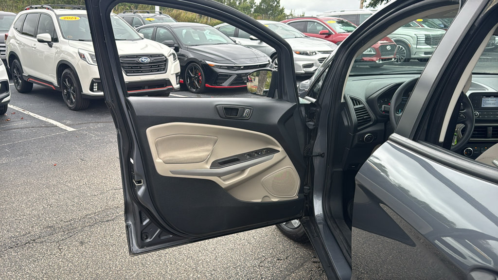 Used 2021 Ford EcoSport S AWD/4WD image 15