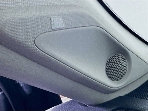 Used 2023 Toyota RAV4 XLE Premium image 20