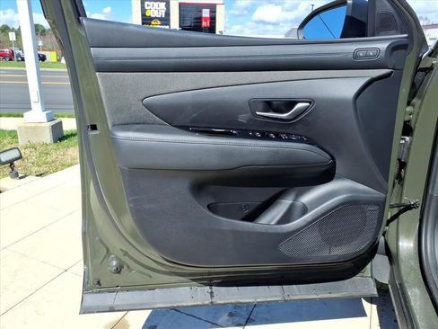 Used 2025 Hyundai Santa Cruz Limited image 8