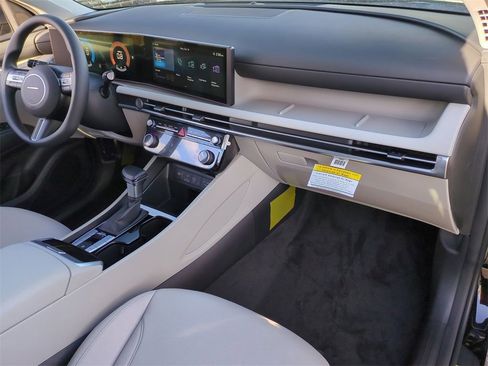 Certified 2025 Hyundai Tucson SEL image 28