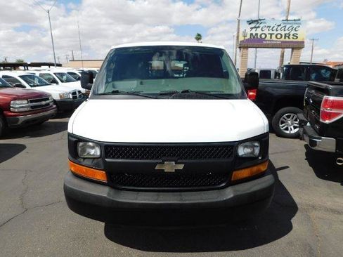 Used 2013 Chevrolet Express 2500 RWD image 2