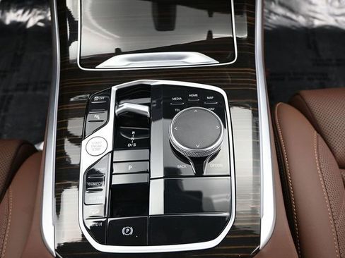 Used 2025 BMW X5 xDrive40i AWD/4WD image 15