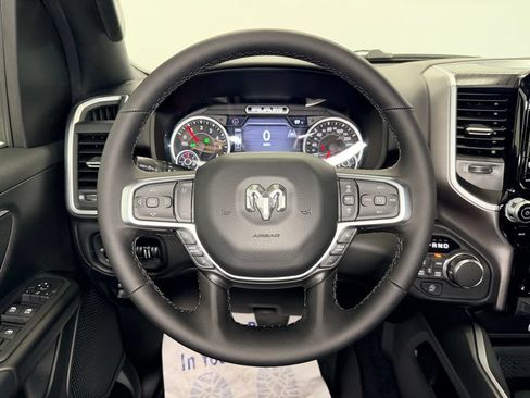 New 2026 RAM 1500 4x4 Crew Cab image 16