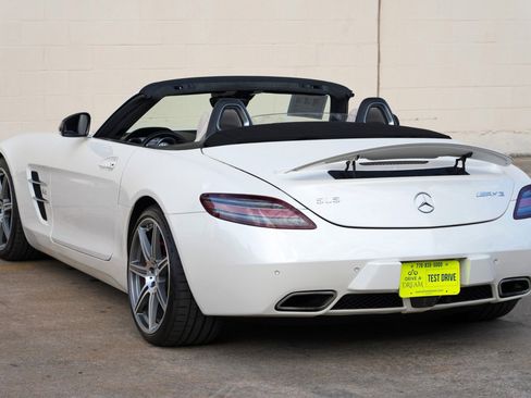 Used 2012 Mercedes-Benz SLS AMG Roadster image 47