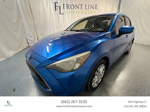 Used 2018 Toyota Yaris iA image 3
