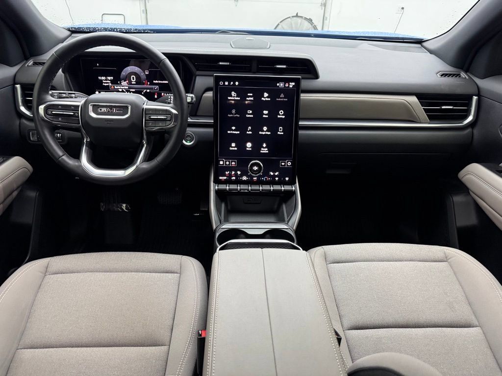 Used 2025 GMC Terrain Elevation AWD/4WD image 4
