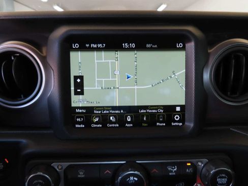 Used 2023 Jeep Gladiator Sport AWD/4WD image 22
