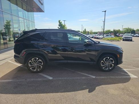 Used 2025 Hyundai Tucson Limited AWD/4WD image 6