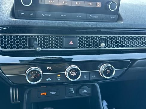 Used 2022 Honda Civic Sport image 11