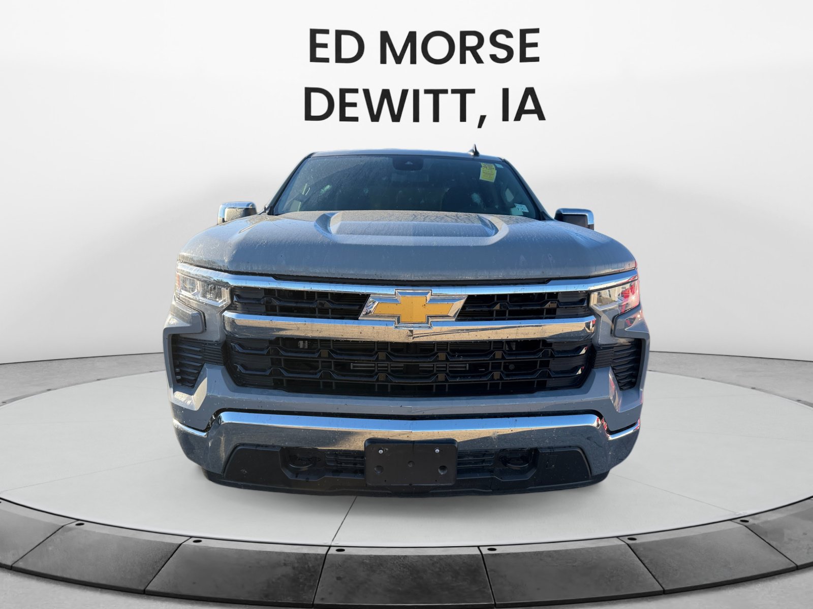 Used 2024 Chevrolet Silverado 1500 LT AWD/4WD image 8