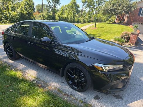 Used 2023 Honda Civic Sport image 10