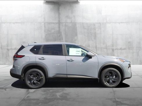 New 2026 Nissan Rogue SV w/ Cold Weather Package image 5